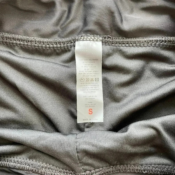 ACTIVE STRETCH BIKER  SHORT - SIZE SMALL NWIT - Picture 4 of 6